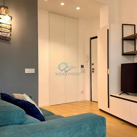Chic In Piazza Bologna Apartamento *